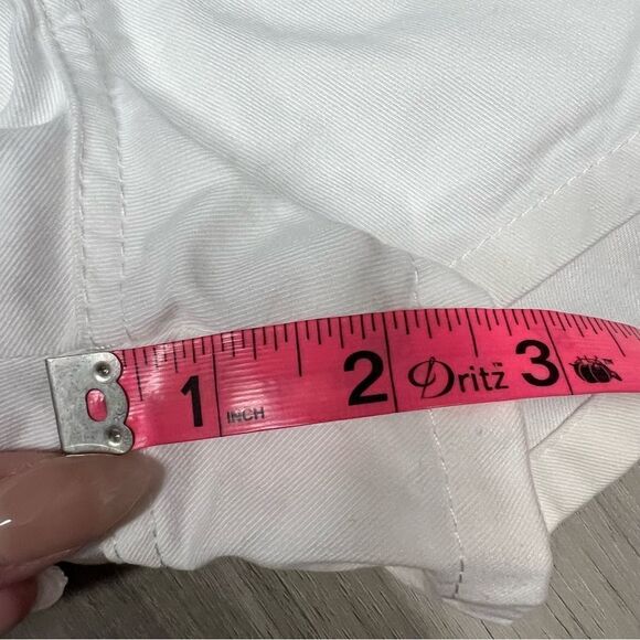 Jordache white shorts size 11/12 button fly. Front pockets vintage Y2K - Picture 12 of 12